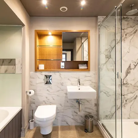 Hotel apartamentowy The Lawrance Luxury - 4*