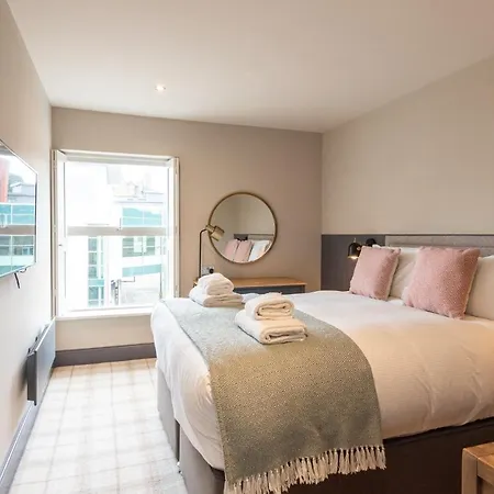 The Lawrance Luxury - Aparthotel Harrogate