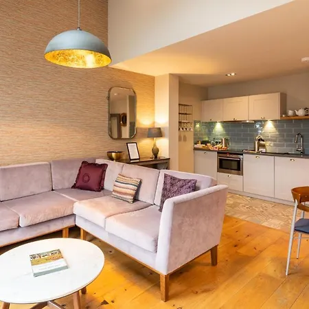 The Lawrance Luxury -