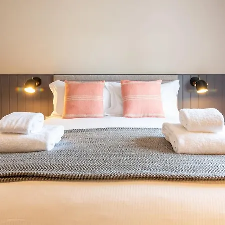 The Lawrance Luxury - Aparthotel Harrogate
