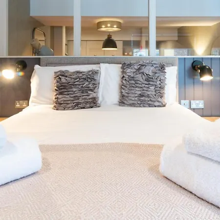 The Lawrance Luxury - Aparthotel