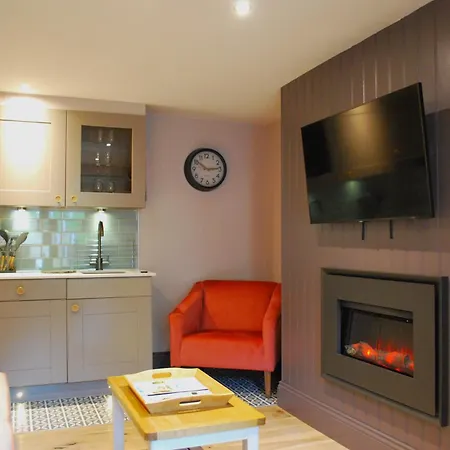 The Lawrance Luxury - 4*
