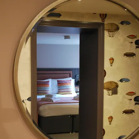 The Lawrance Luxury - Aparthotel 4*