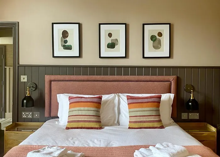 The Lawrance Luxury -