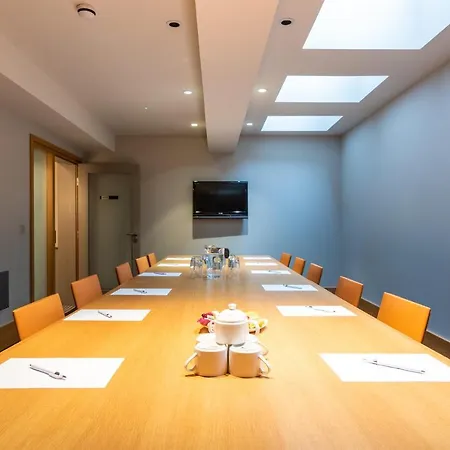 The Lawrance Luxury -