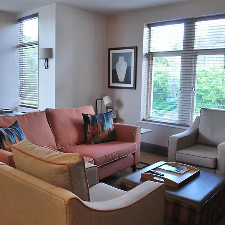 The Lawrance Luxury -